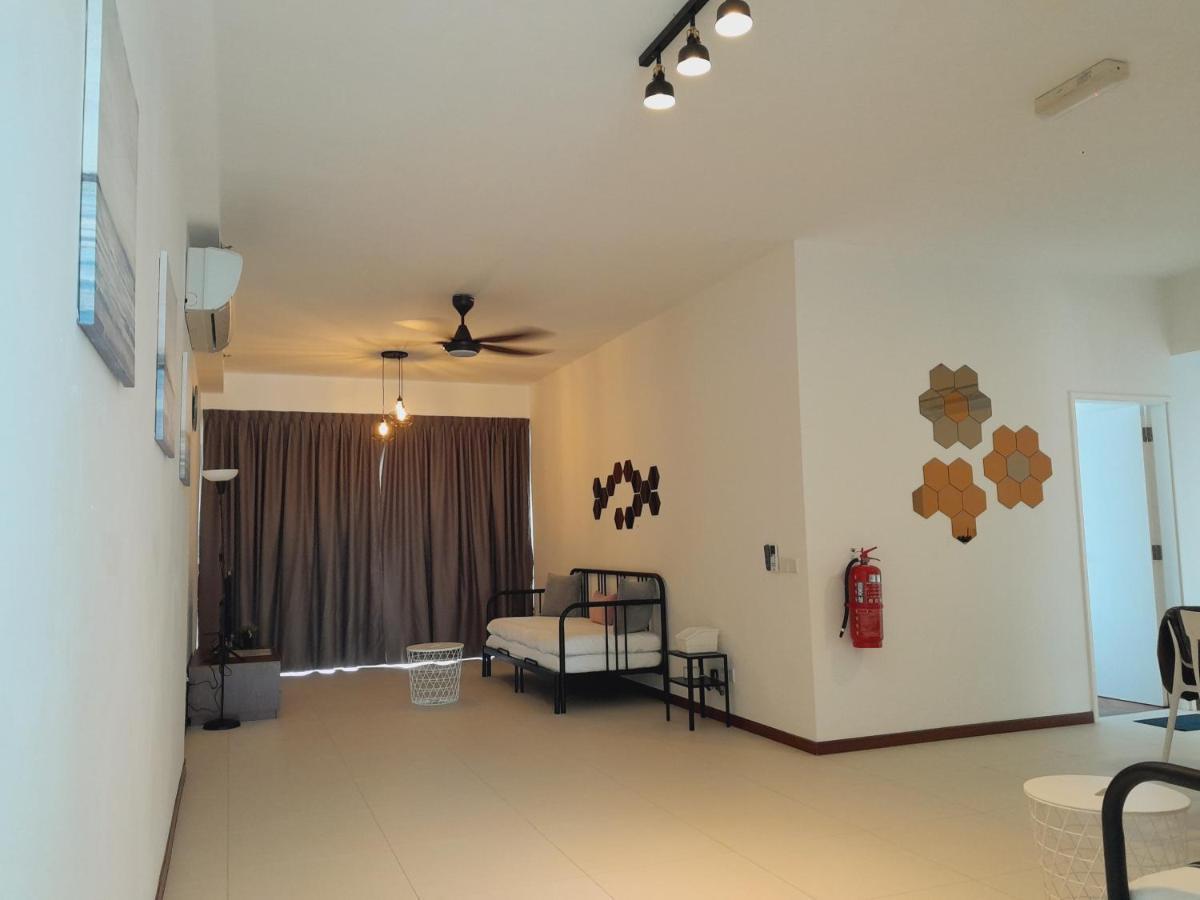 The Landmark Comfort Relax Spacious Sea View By Iz Tanjung Tokong Exterior foto